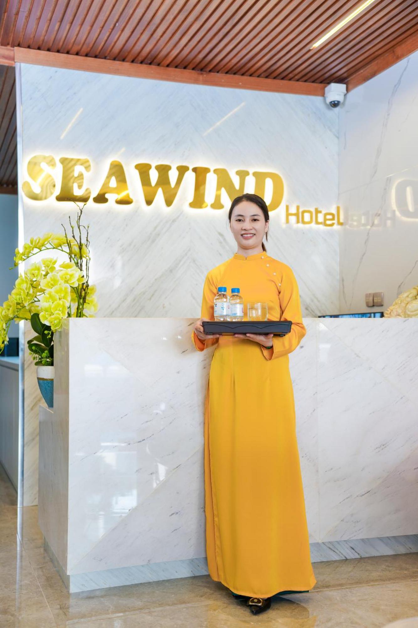 Sea Wind Hotel By Thg Da Nang Bagian luar foto