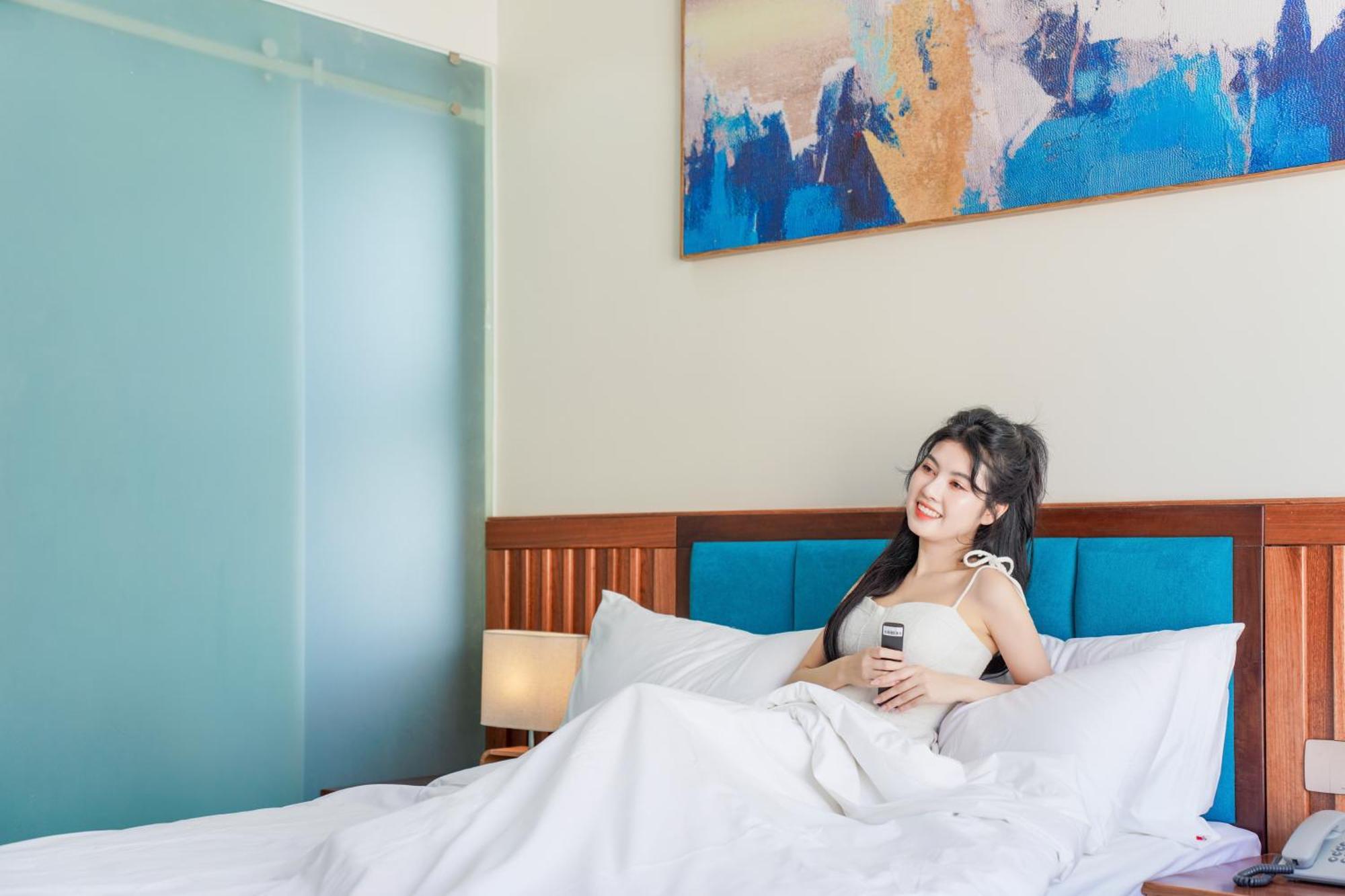 Sea Wind Hotel By Thg Da Nang Bagian luar foto