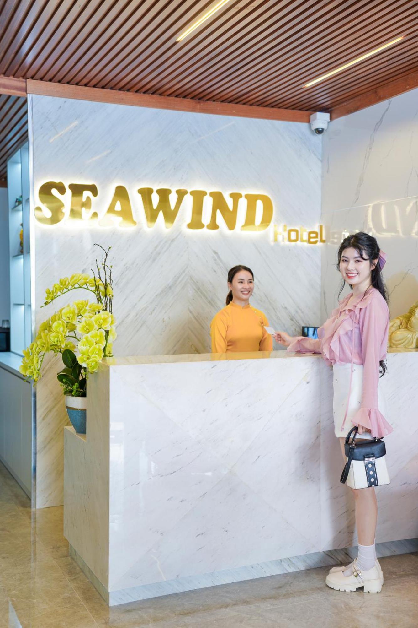 Sea Wind Hotel By Thg Da Nang Bagian luar foto