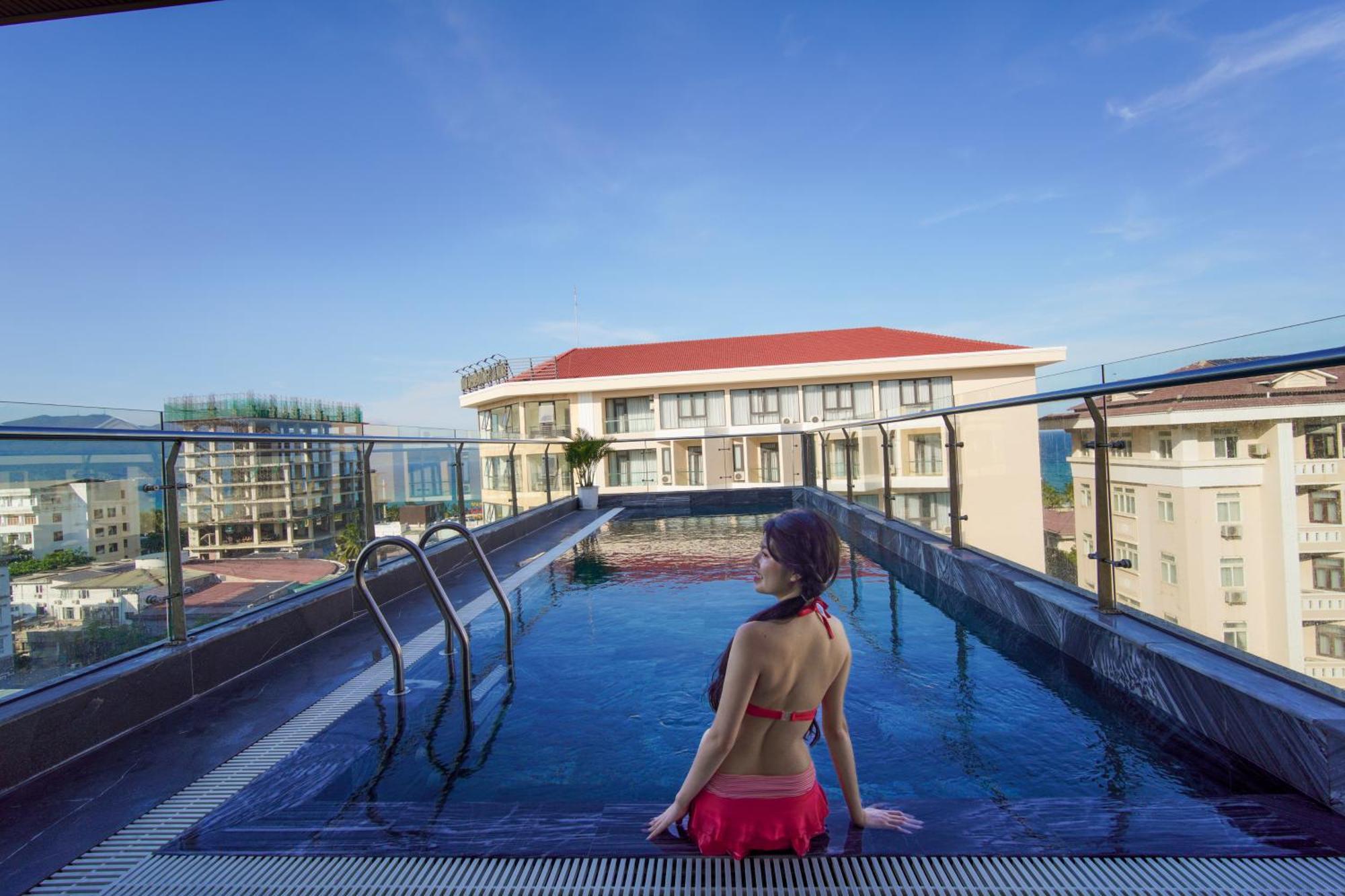 Sea Wind Hotel By Thg Da Nang Bagian luar foto