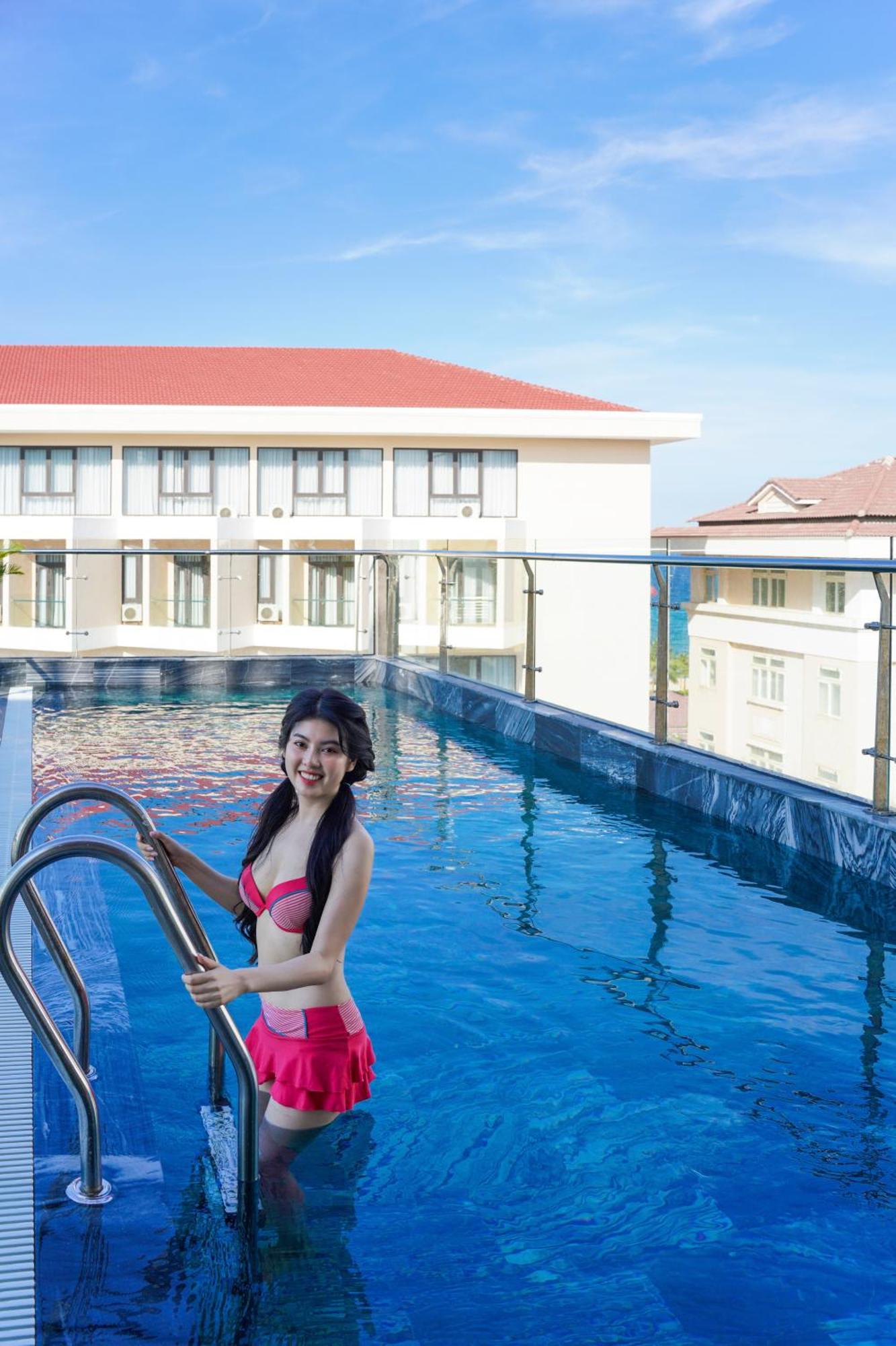 Sea Wind Hotel By Thg Da Nang Bagian luar foto